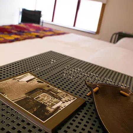 Hostal Acolá *